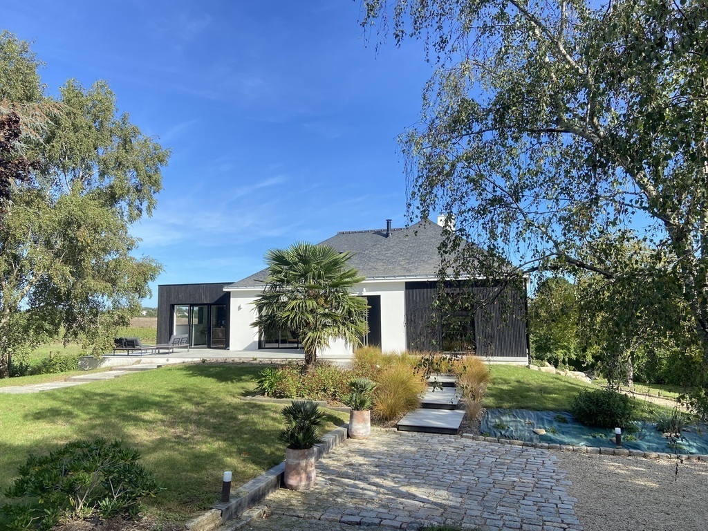 Terrasse ombragée / Shaded terrace