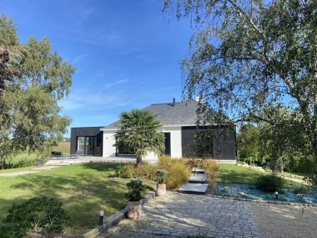 Terrasse ombragée / Shaded terrace
