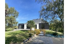 Terrasse ombragée / Shaded terrace