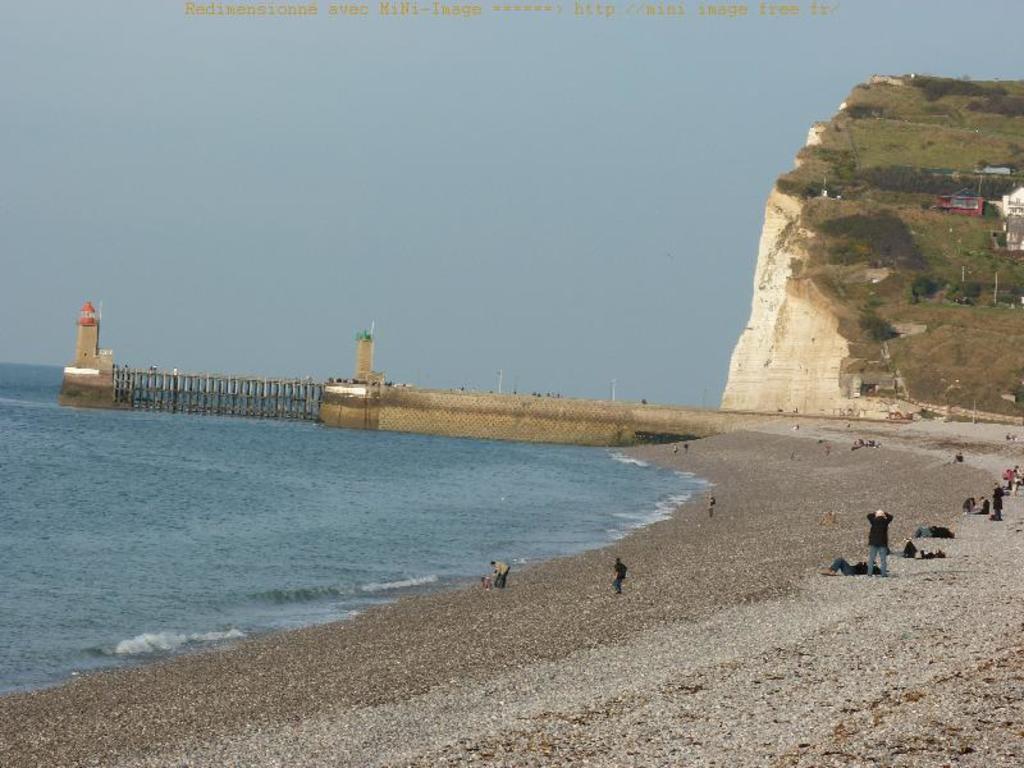 Les plages de galets seinomarines : Etretat, Fécamp... à 1h