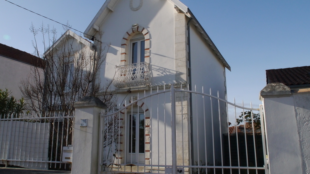 Front of the house North Beach 