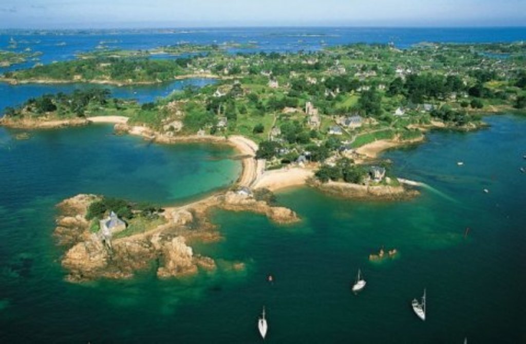 Spend a day on the island of « Bréhat » one of Brittany's loveliest islands.