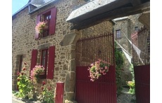 Rue Dorée entrance