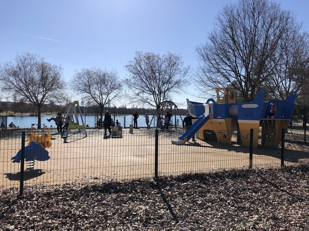 Vannades : lake and kids games