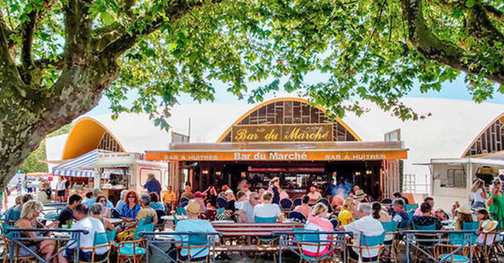 Royan, le marché central à 350m