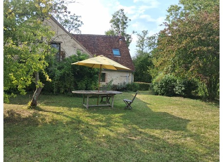Vue de la maison depuis le jardin