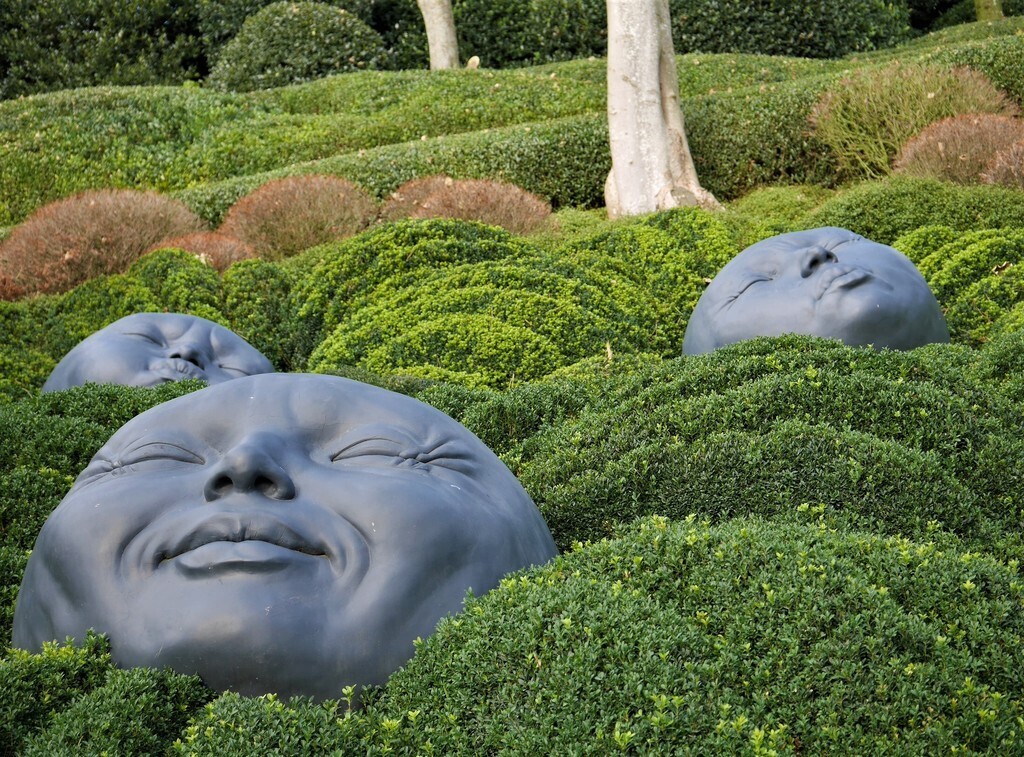 The sculpture garden in Étretat