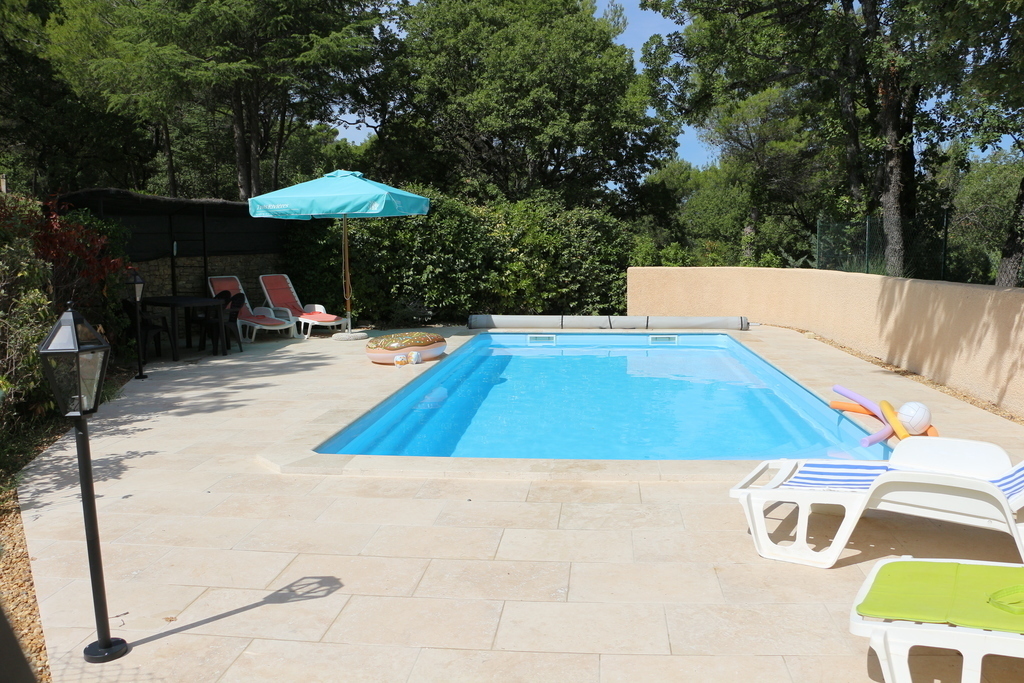  Heated swimming pool