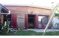 La maison vue du jardin 