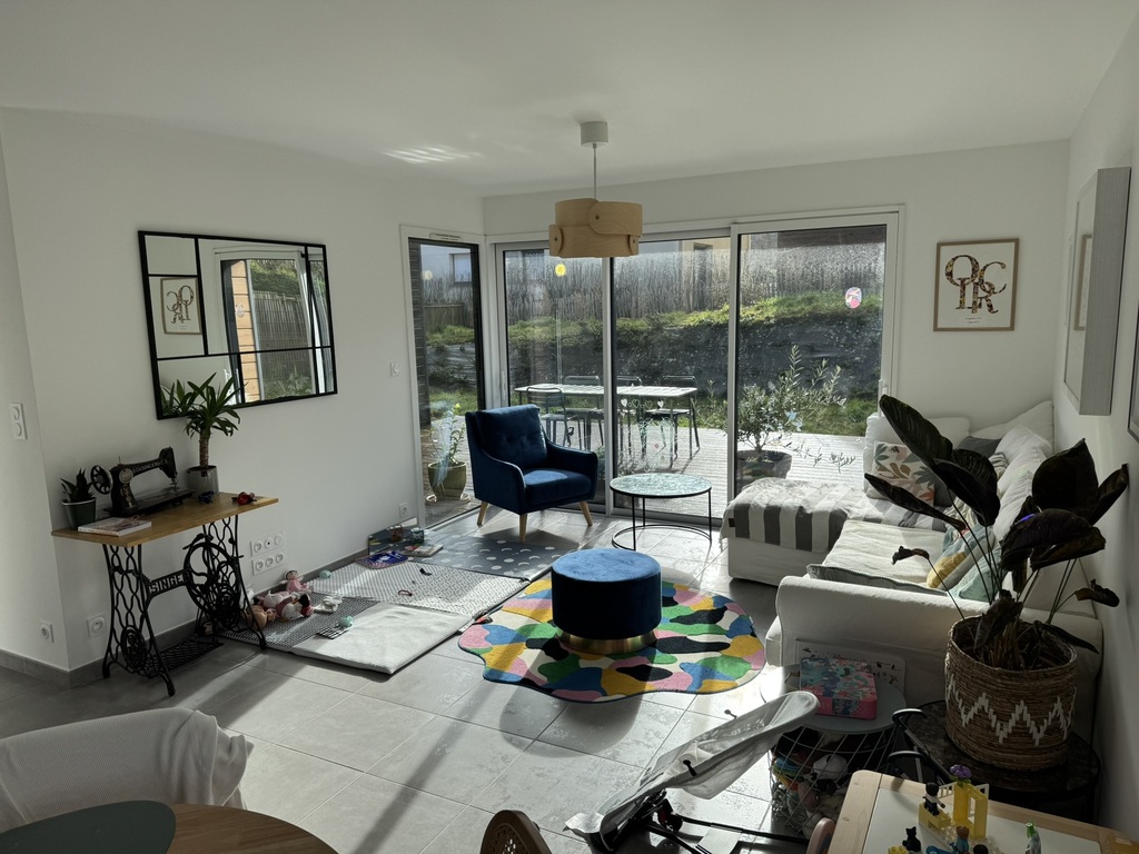 Living room with books and toys for children 