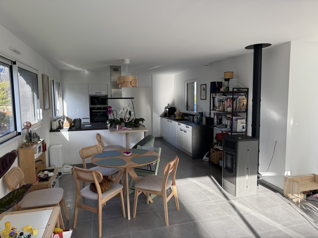 Kitchen and dining room