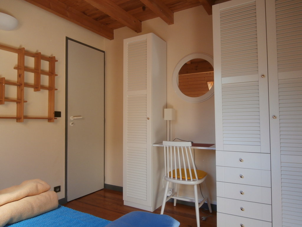 chambre arrière/back room