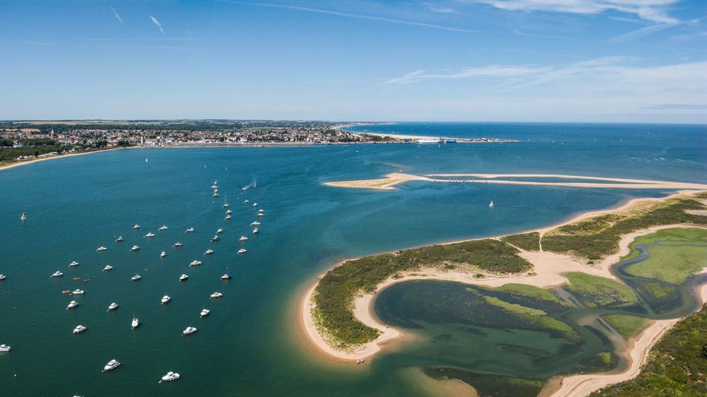 Salennelles Bay - 30 minutes by car