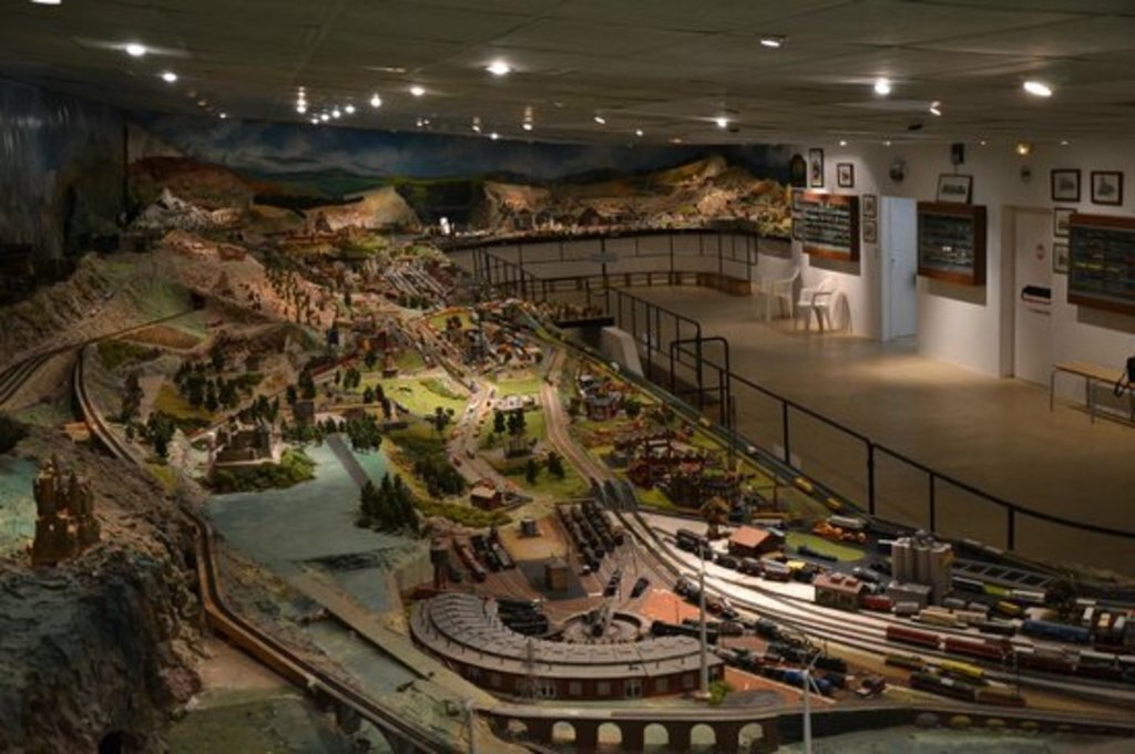 Little Train - French biggest model and the 2nd one in Europe - 35 minutes by car