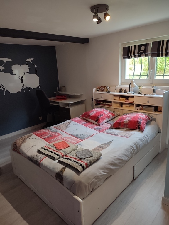 Autre chambre en bas