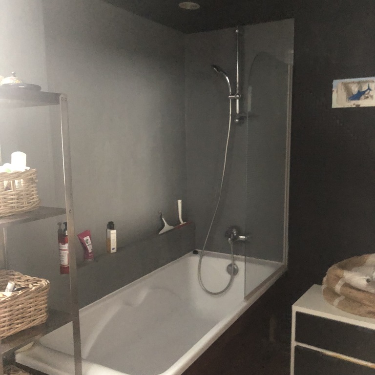 Salle de bain dans la chambre des parents