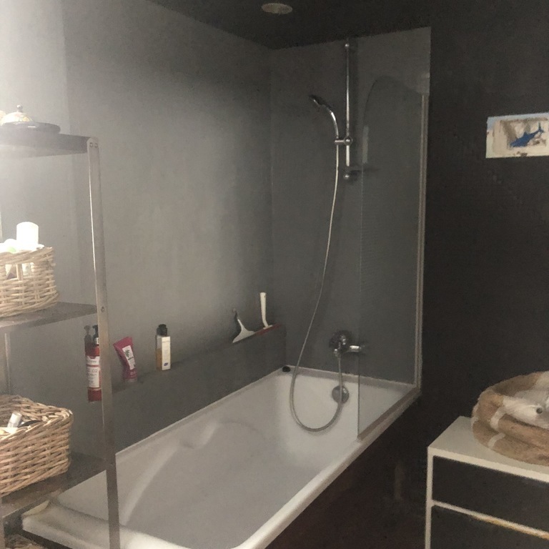 Salle de bain dans la chambre des parents