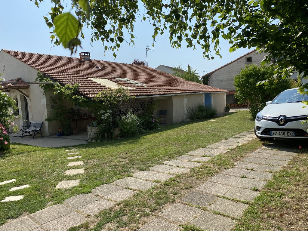 Entrée par l'arrière de la maison