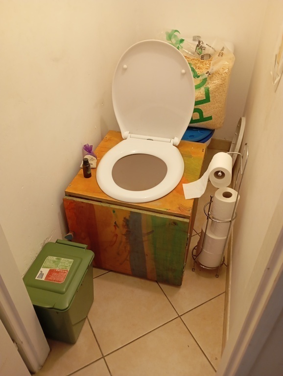Toilettes sèches / dry toilet
