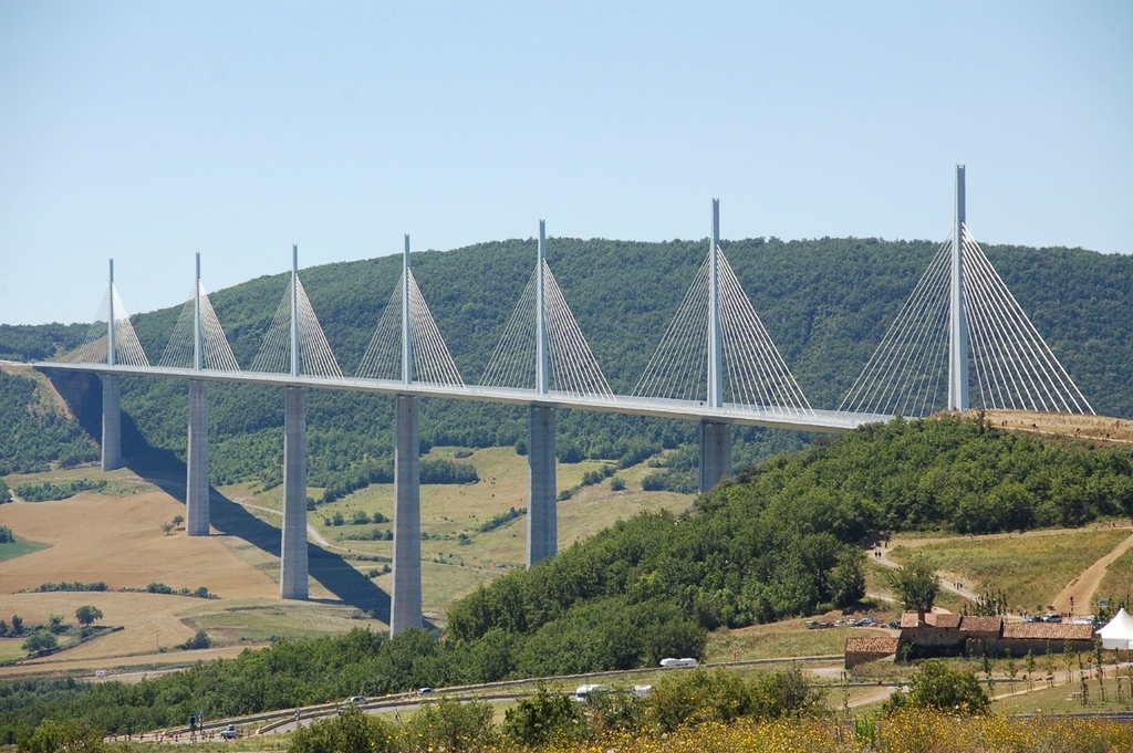 Viaduc de Millau (2h)