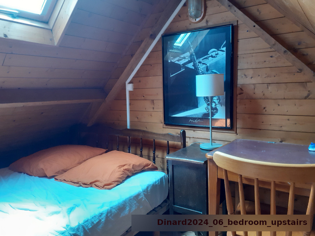 Dinard2024_06_bedroom_upstairs
