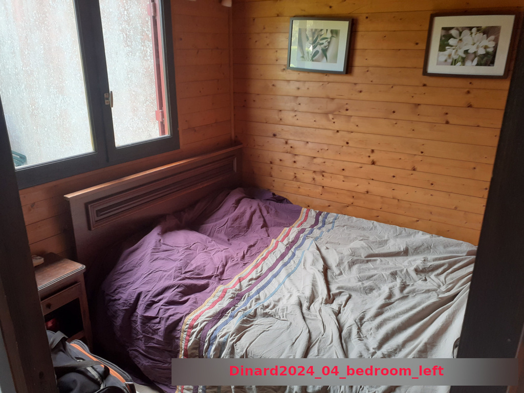 Dinard2024_04_bedroom_left
