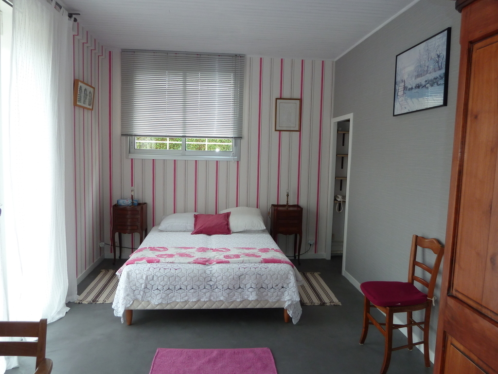 chambre d'amis, en  rez de jardin!