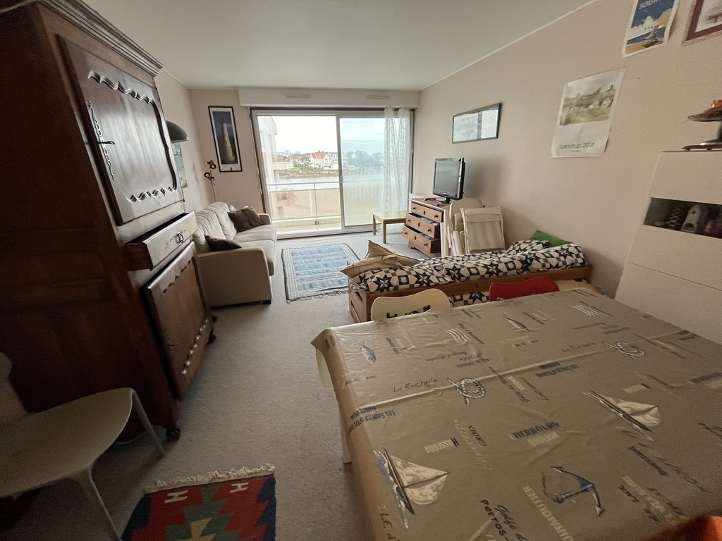 Le séjour à Saint Palais avec un canapé lit-très confortable