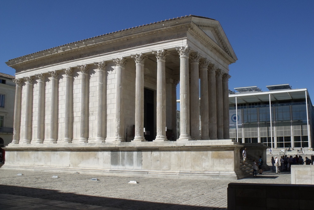 Maison Carrée