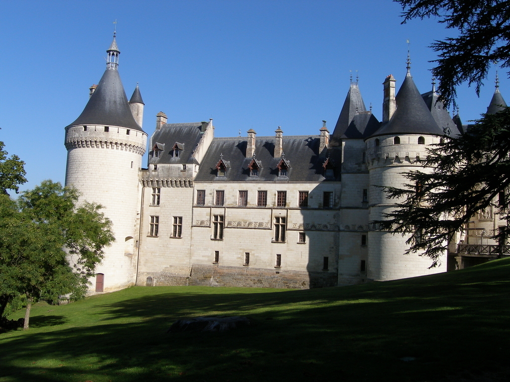 Château de Chaumont ,80 km
