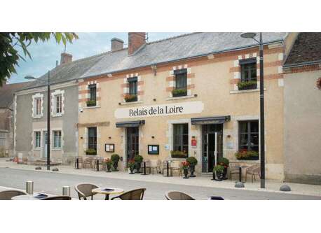 Very nice and good restaurant 2mn walk from the house , 