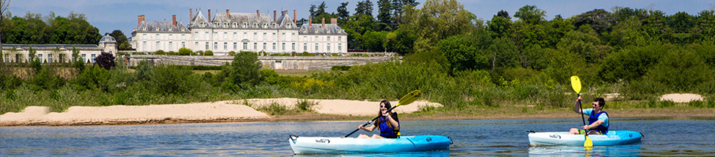 nautical base of saint dyé sur loire, 5mn drive.