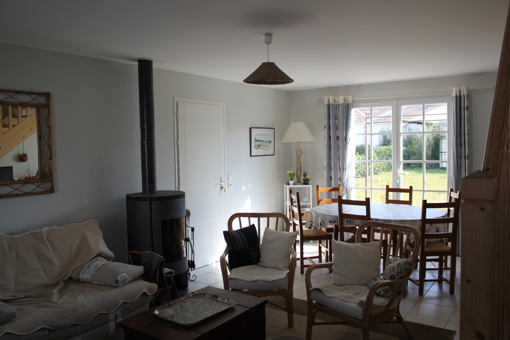 Living room + dinning room