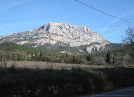 It's pleasant to walk or cycle from home to Sainte Victoire Mountain