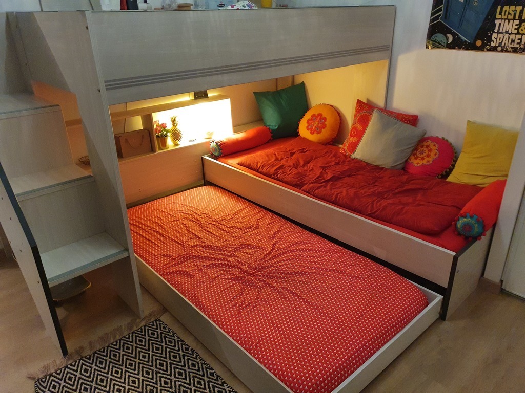 Children bedroom (2/3)