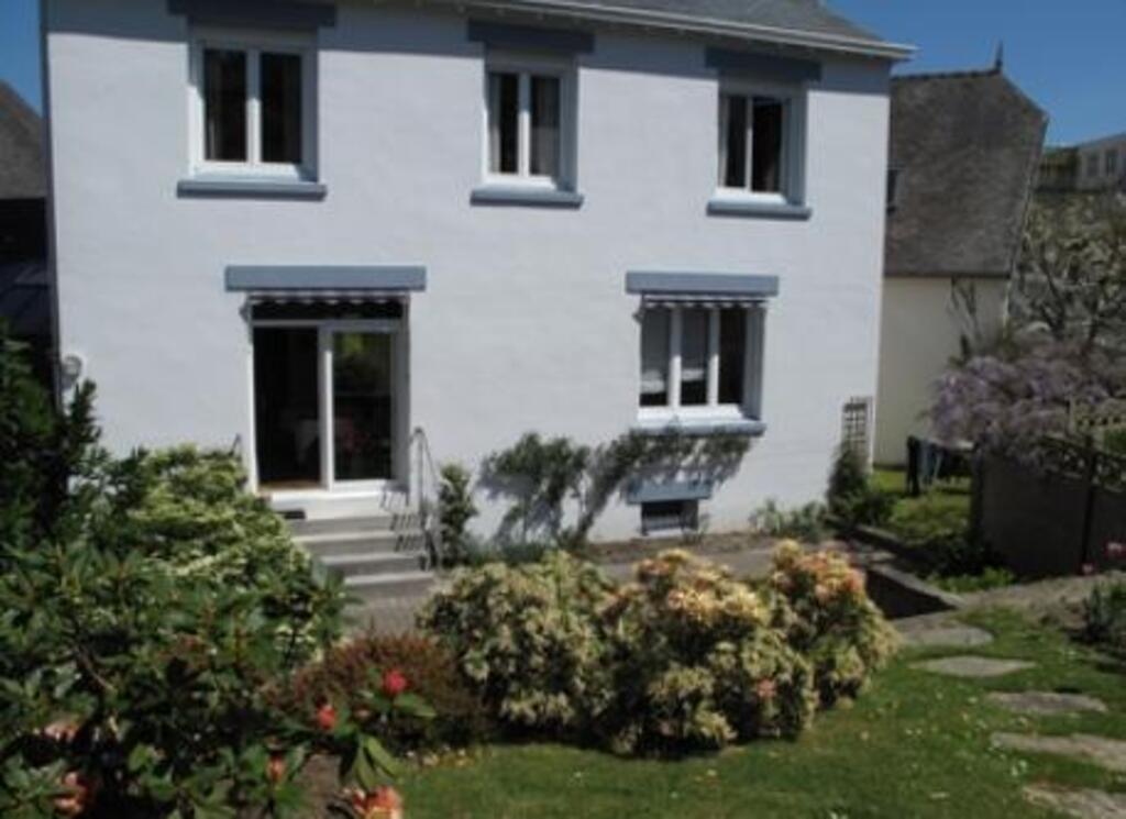 notre maison côté jardin