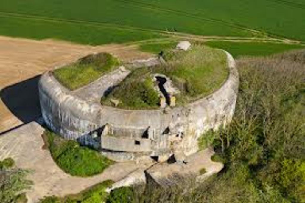 World War II site on cote d'opale (Ambleteuse : the battery Todt)