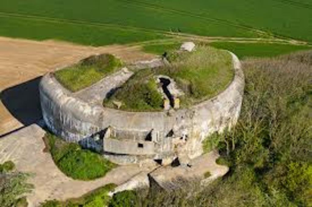 World War II site on cote d'opale (Ambleteuse : the battery Todt)