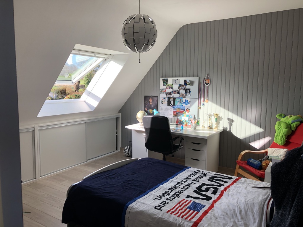 chambre de Samuel avec lit 120 cm