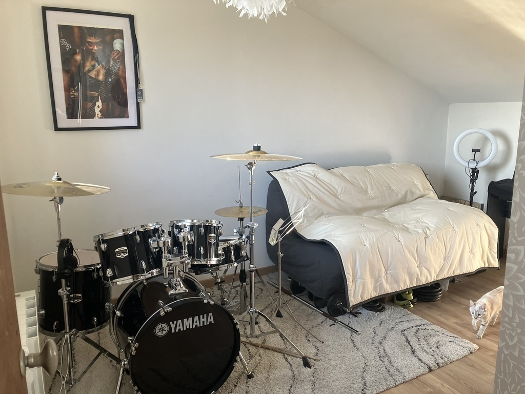 The gest romm (and Inès's drum)