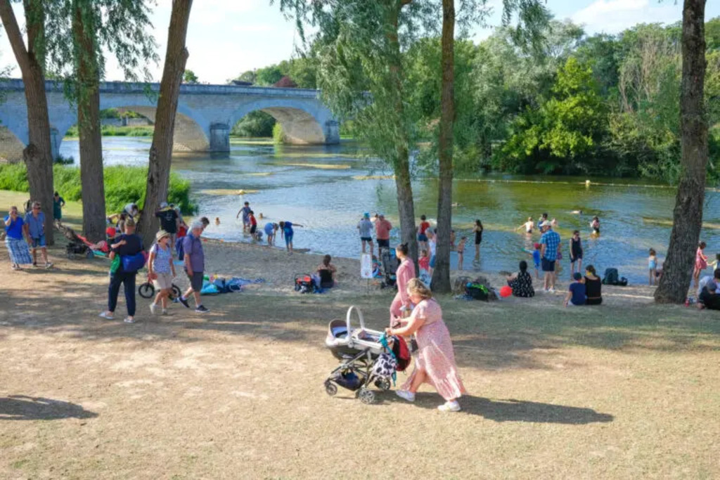 Bléré plage 1,5 km from the house