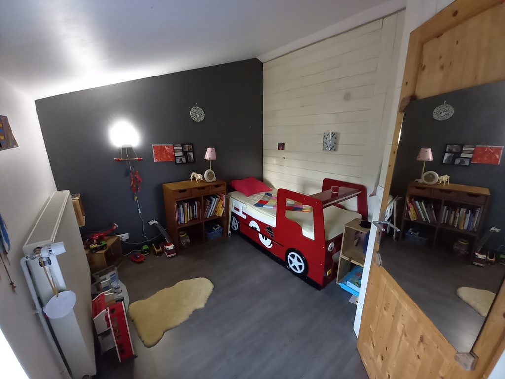 Leon's bedroom (6 years old) - Smallest one (9m²) - Trundle bed