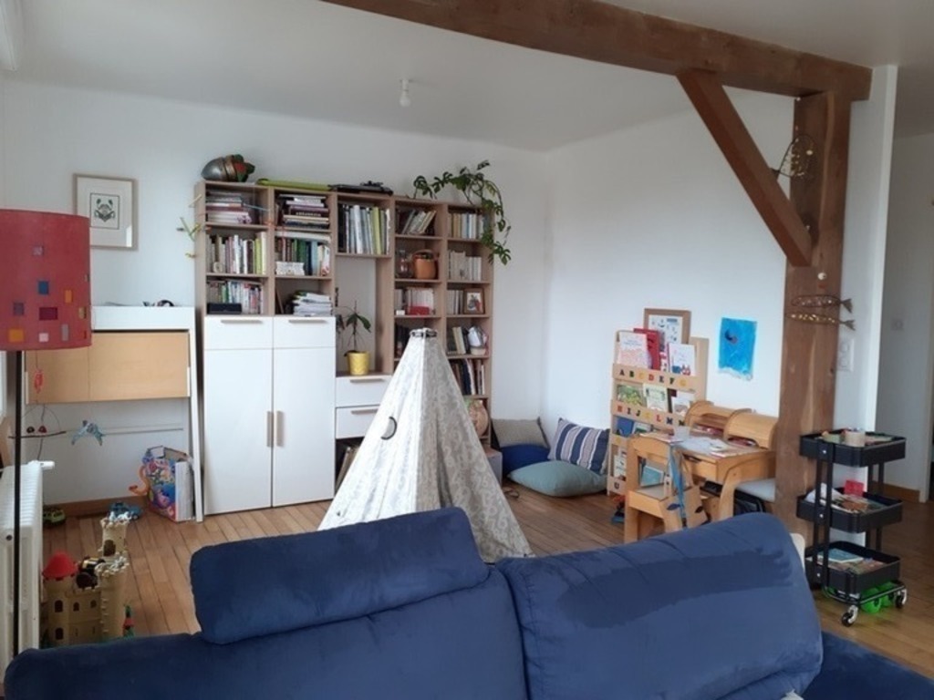 Bibliothèque, salle de jeux