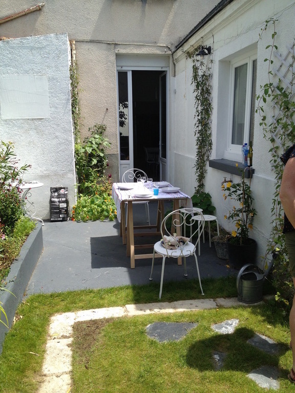 Our jardinet, enough to be happy with sunshine