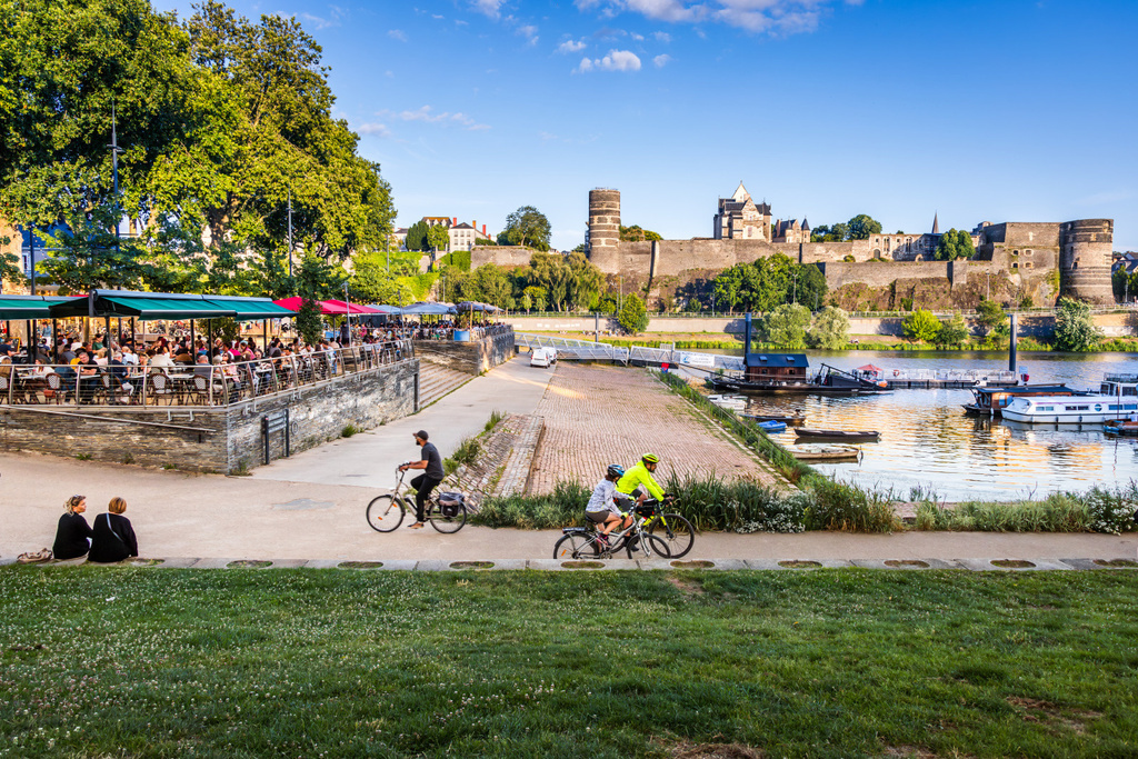 Cale de la savate, near the Quai Theater and facing the massive Angers castle