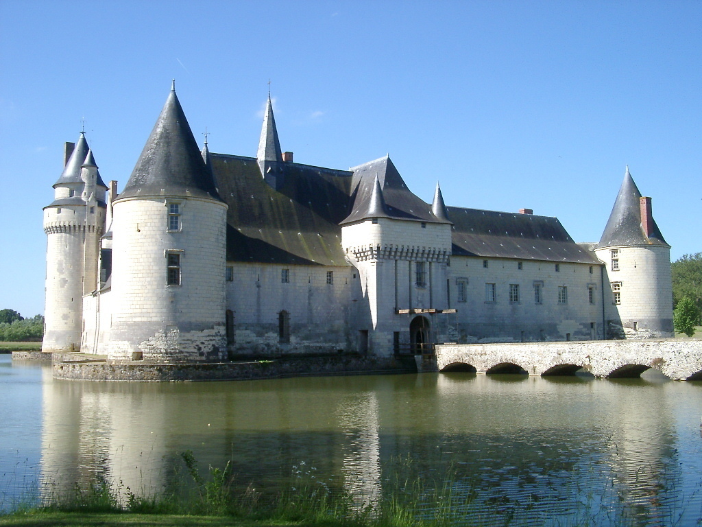 15' from Angers, beautiful castle of the Plessis Bourré