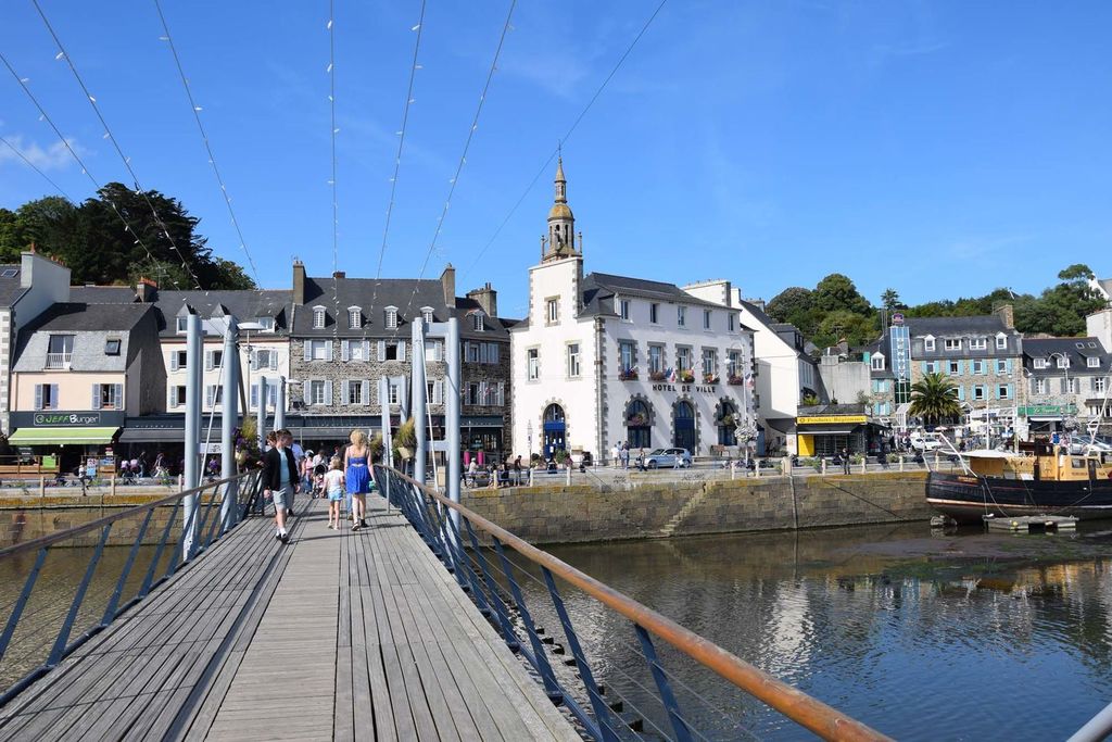 Binic, beaches, port, restaurants (15 min by car)