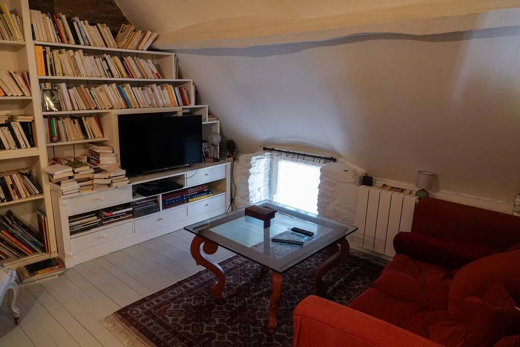 Coin télé avec canapé convertible