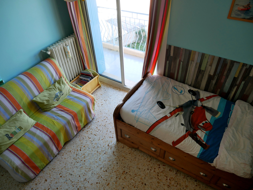 children's bedroom