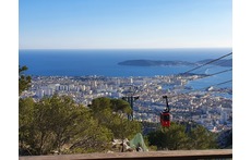 Mount Faron cable car located at 1 or 2 km